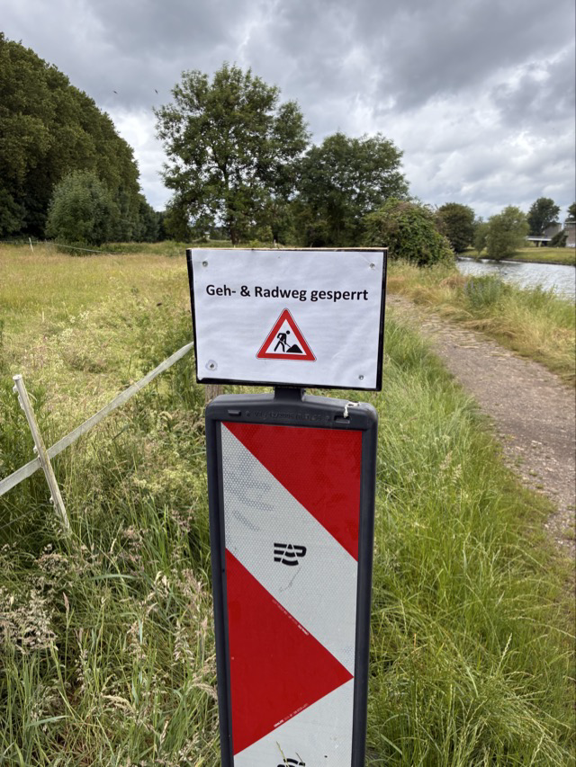 Immerhin gibt es jetzt ein Schild. 
